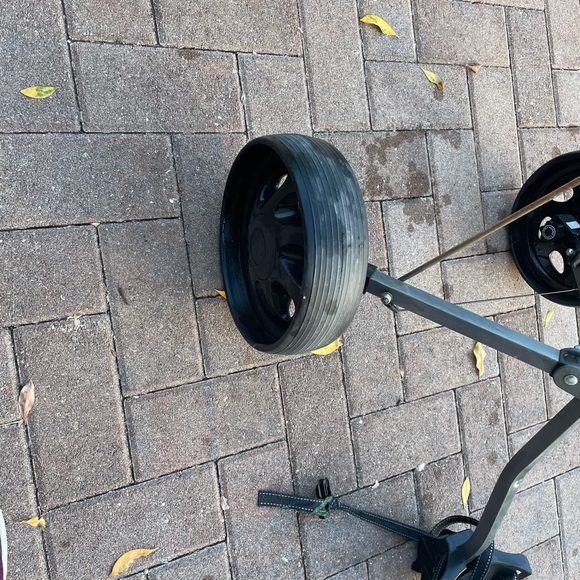 bag cart with 2 wheels 
Foldable - Picture 2 of 9